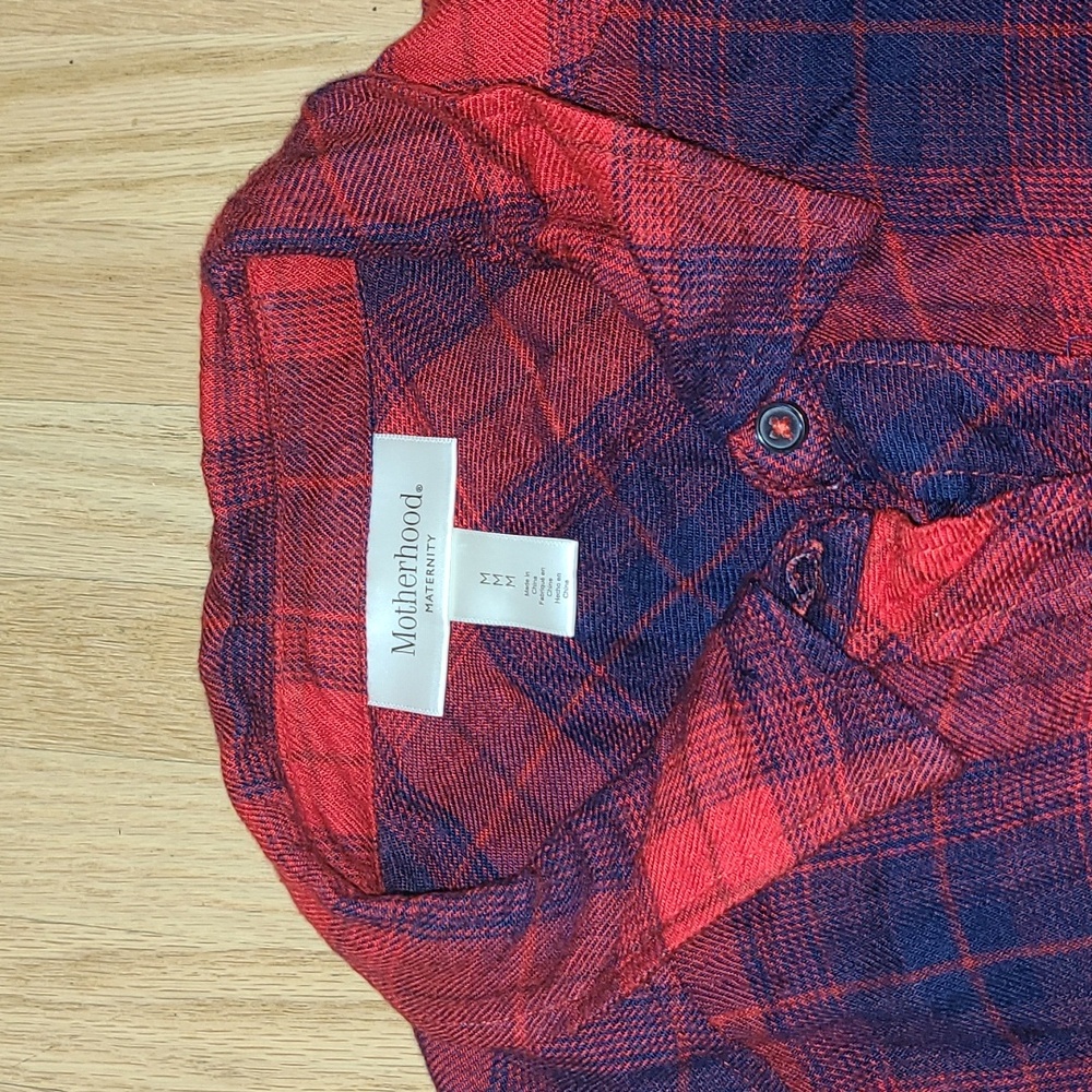 Button down - Picture 2 of 4